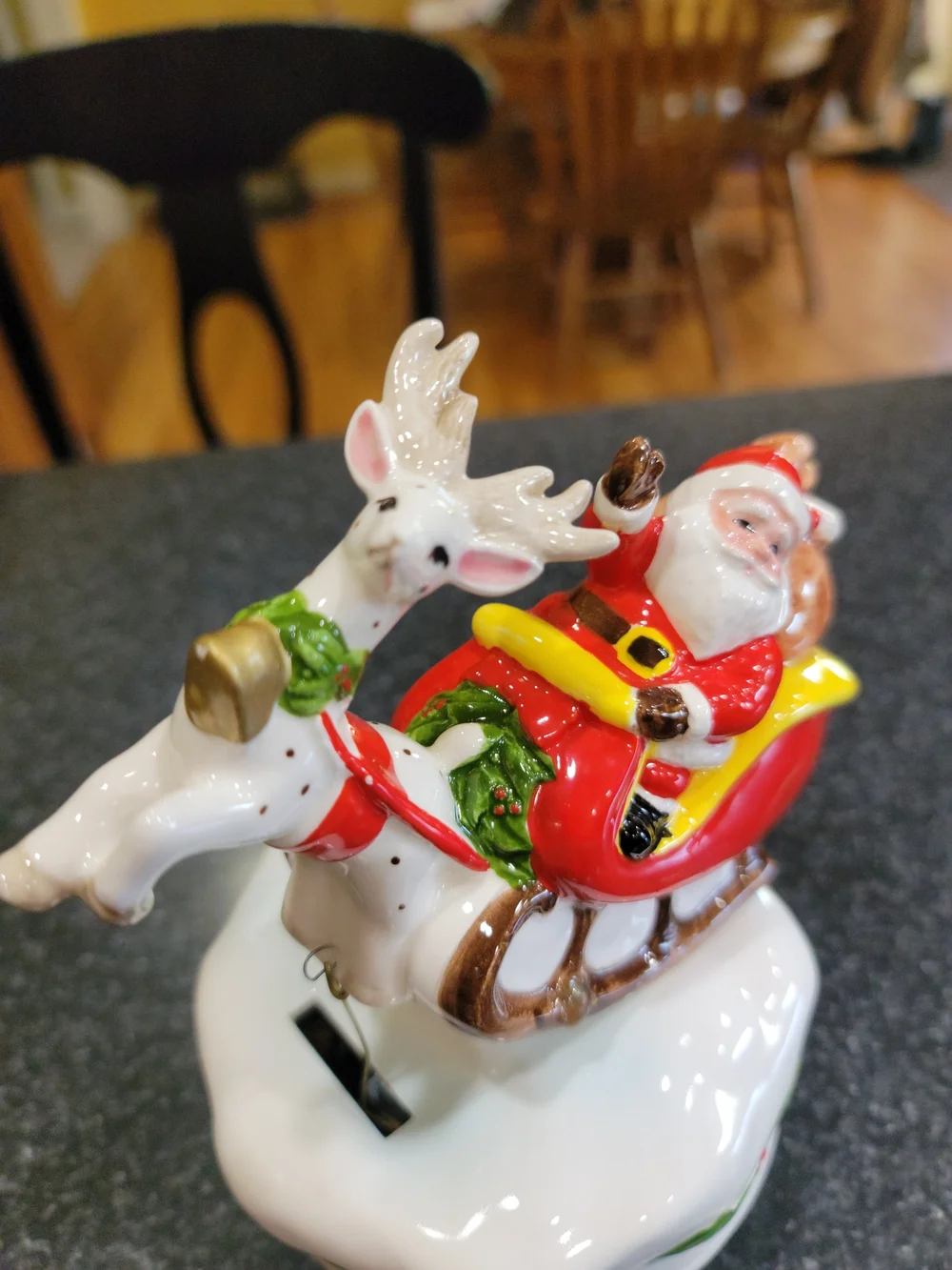 Vitage Santa Claus Sleigh with Reindeer Ceramic Collectible Holiday Music Box